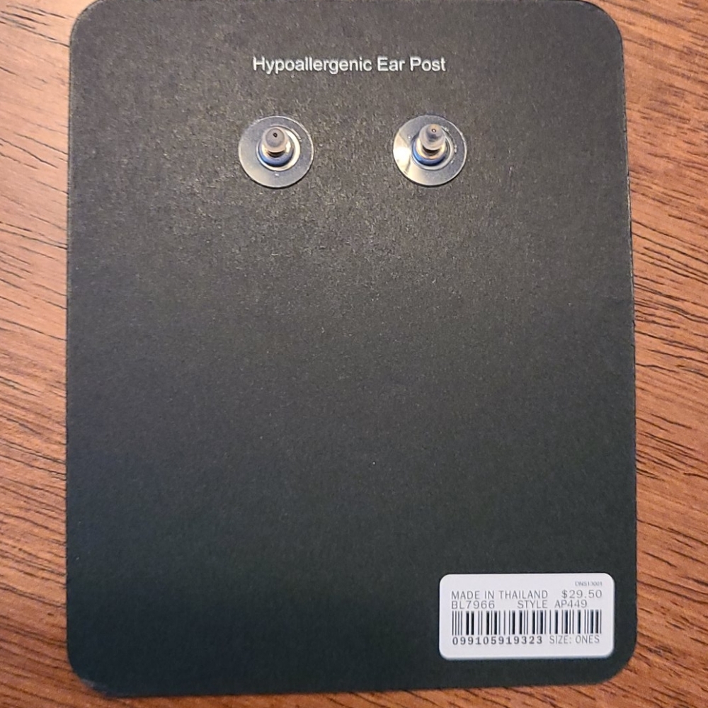 J. Crew Sweepy Tassel Earrings - NWT - Picture 3 of 4